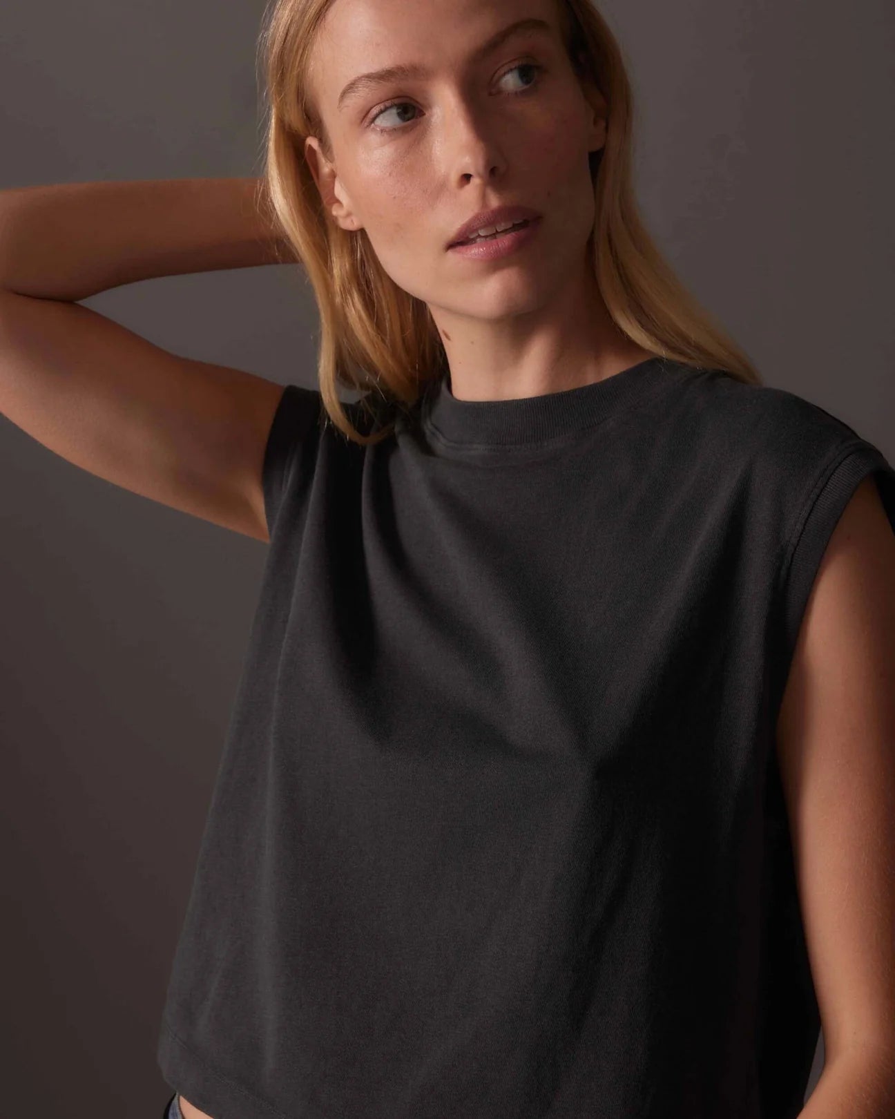 Relaxed Muscle Tee in Black | Richer Poorer