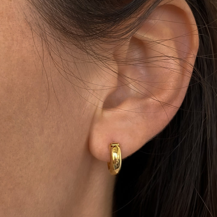 Vince Hoop Earring in Gold Vermeil | THATCH