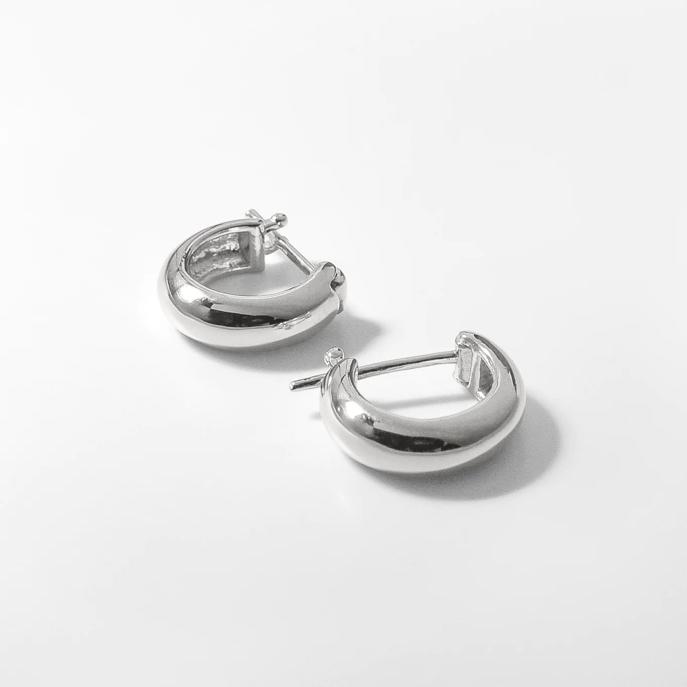Vince Hoop Earring in Sterling Silver | THATCH